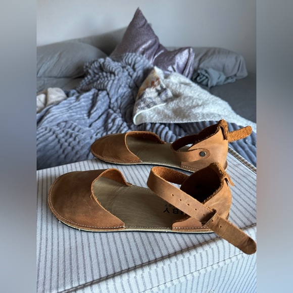 Brand New! Ruby Workshop Minimalist Barefoot Mary Jane Sandals - Picture 4 of 13